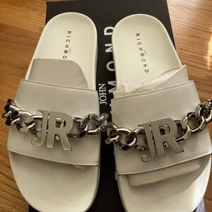 BRAND NEW  Richmond link chain, leather pool, sandals, and white.